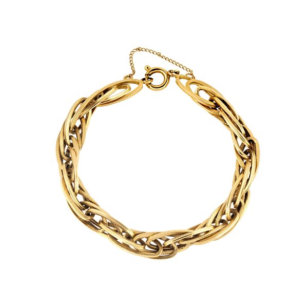 



GOLD BRACELET