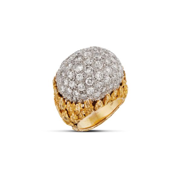 



ANELLO A CUPOLA CON DIAMANTI
