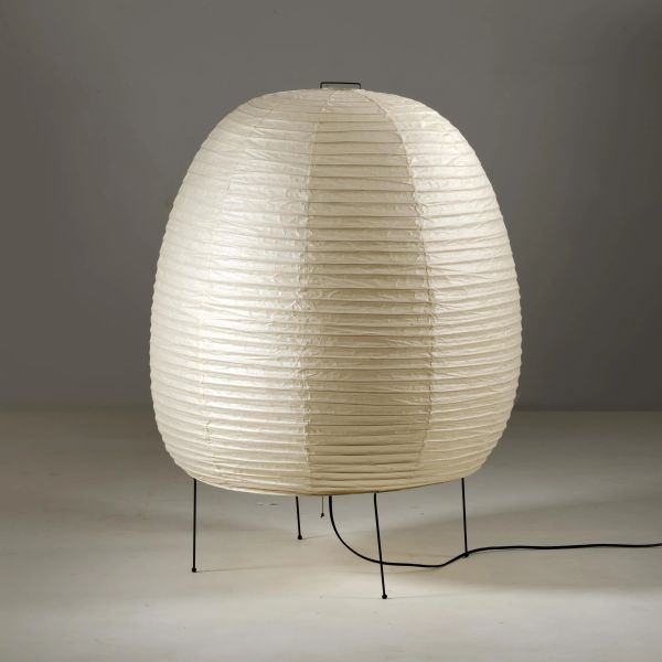 Isamu Noguchi - 



Isamu Noguchi