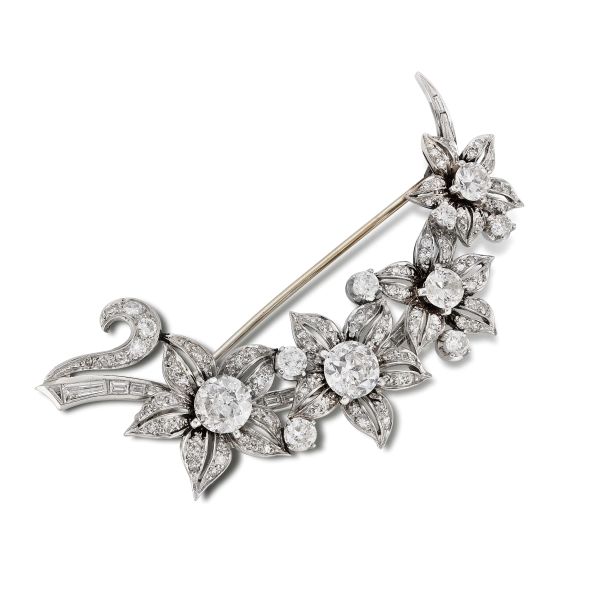 FLOWERING BRANCH-SHAPED DIAMOND BROOCH IN 18KT WHITE GOLD