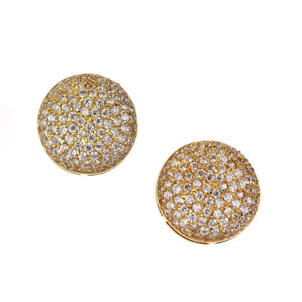 BUTTON EARRINGS IN 18KT YELLOW GOLD
