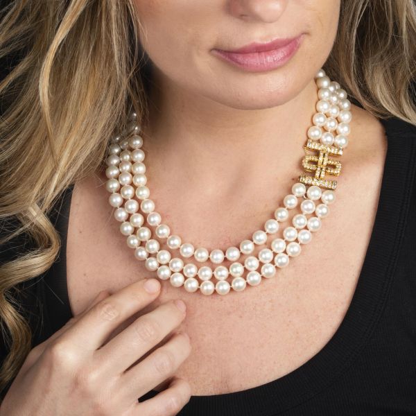 COLLANA CON PERLE E DIAMANTI