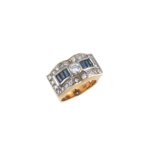 DIAMOND AND SAPPHIRE RING IN 18KT TWO TONE GOLD