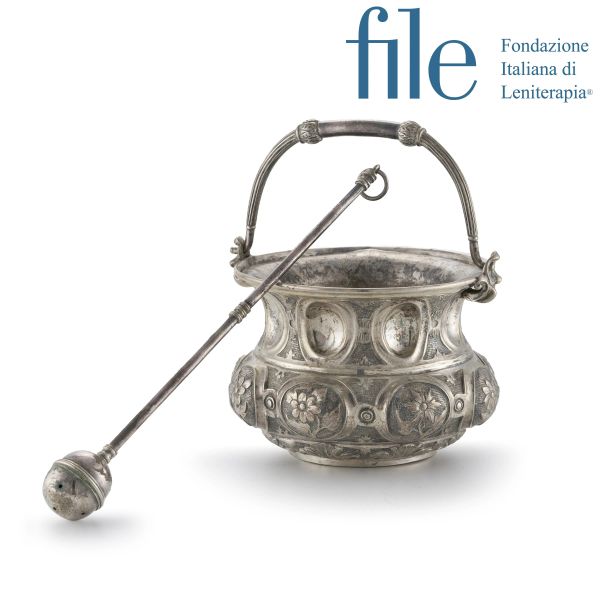 A SILVER HOLY WATER BUCKET AND SPRINKLER, END OF 19TH CENTURY   