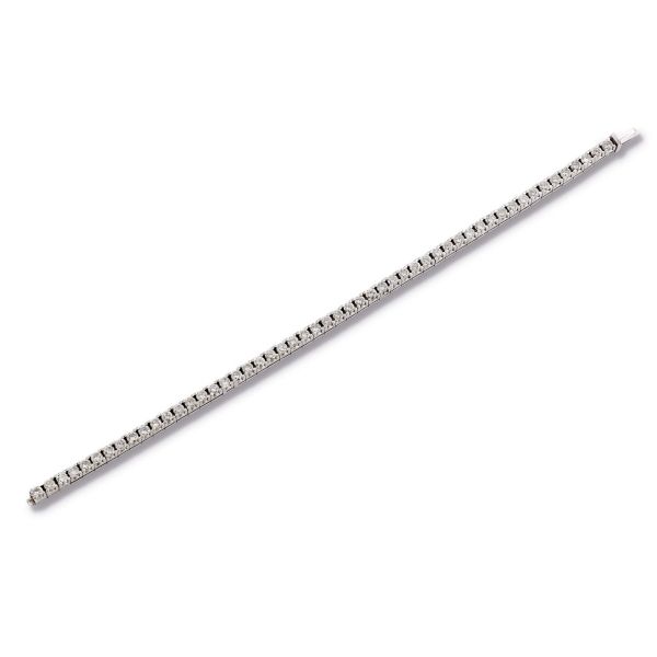 



DIAMOND TENNIS BRACELET IN 18KT WHITE GOLD
