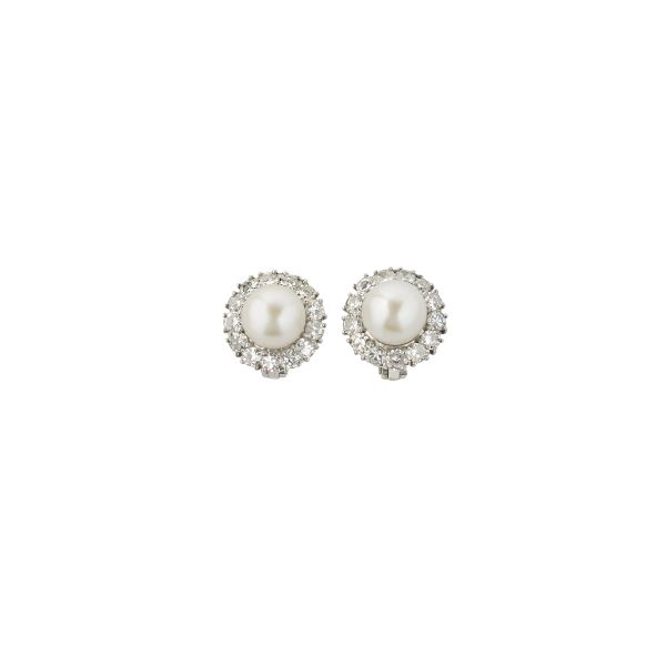 



PEARL AND DIAMOND CLIP EARRINGS IN 18KT WHITE GOLD