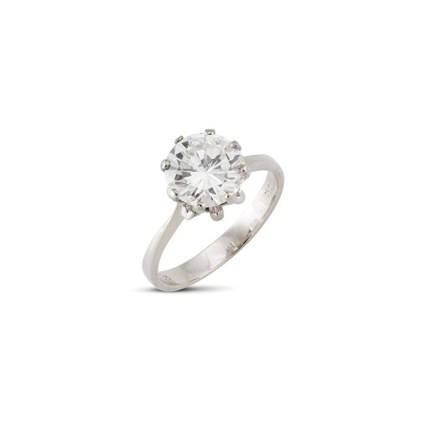 



SOLITAIRE DIAMOND RING IN 18KT WHITE GOLD