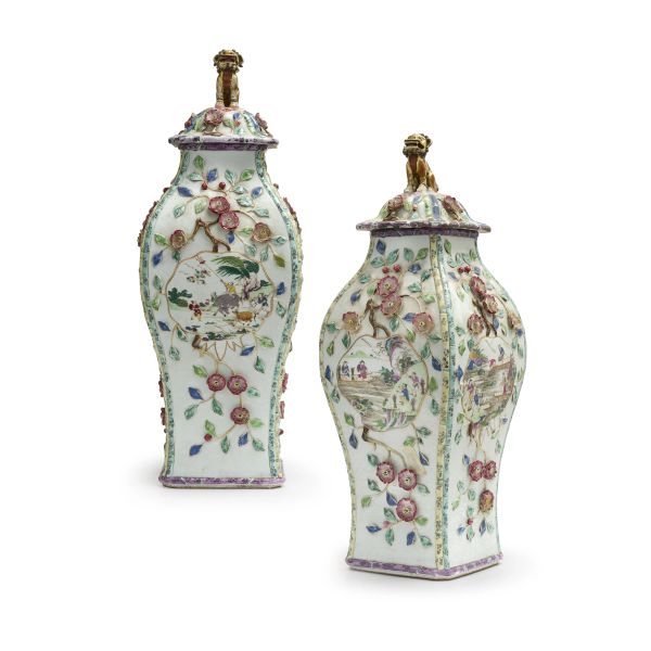 



PAIR OF VASES, CHINA, QING DINASTY, 18TH CENTURY