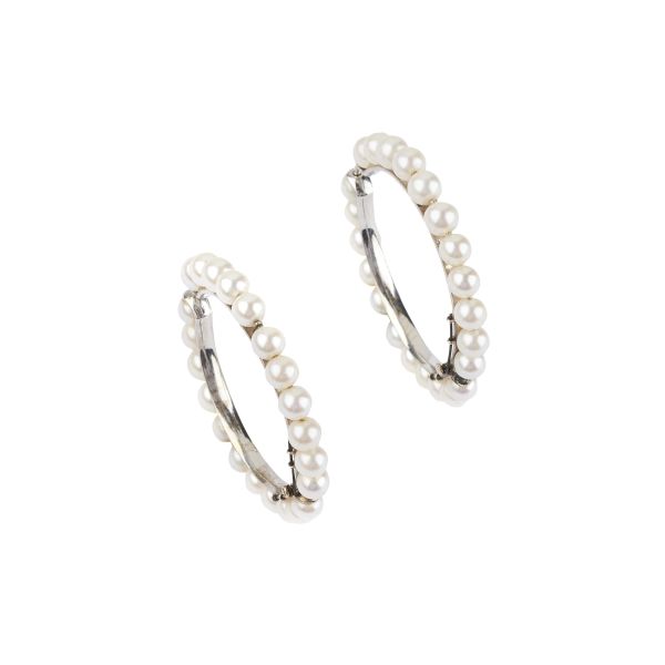 



PEARL HOOP EARRINGS IN 19KT GOLD