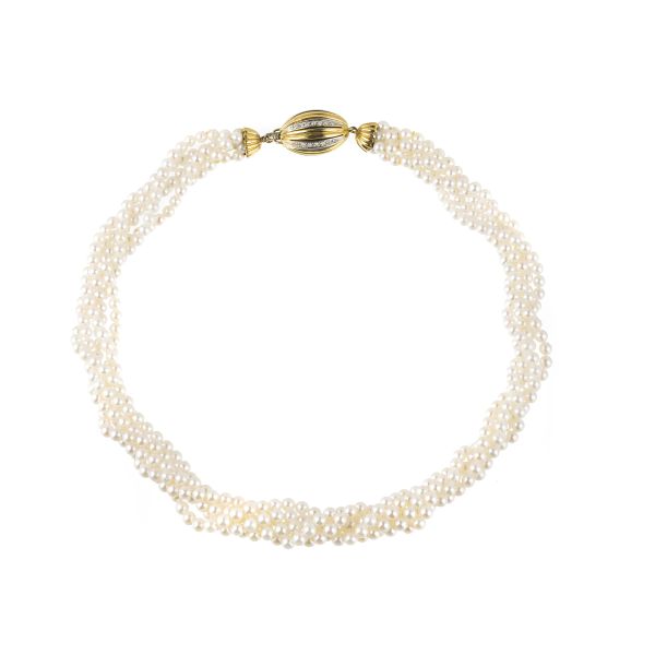 



COLLANA DI PERLE TORCHON