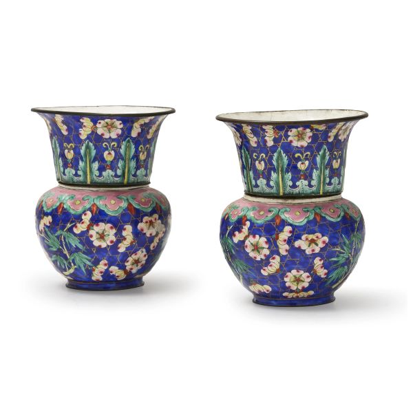 



A PAIR OF CLOISONN&Eacute; ENAMEL GU VASES, CHINA, QING DYNASTY, 19TH CENTURY