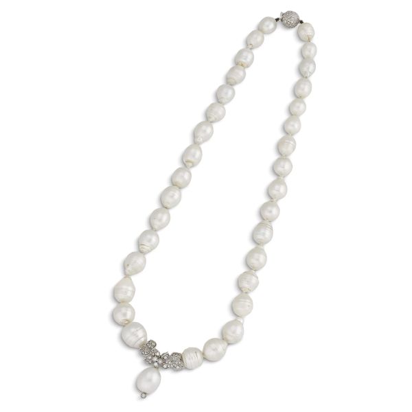 BAROQUE PEARL AND DIAMOND NECKLACE