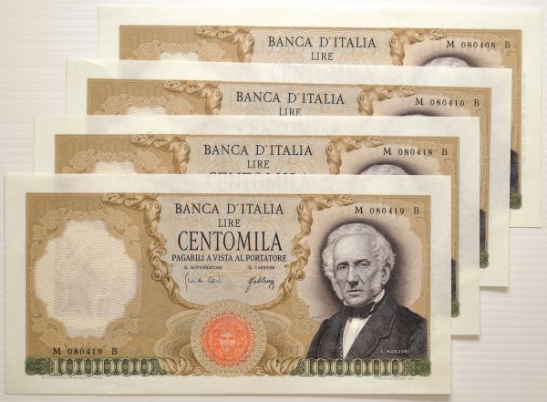 BANCA D'ITALIA. REPUBBLICA ITALIANA (1946-2001). QUATTRO BANCONOTE DA 100.000 LIRE Manzoni