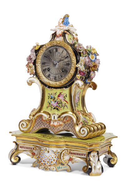 A JACOB PETIT PORCELAIN MANTEL CLOCK, PARIS, 19TH CENTURY