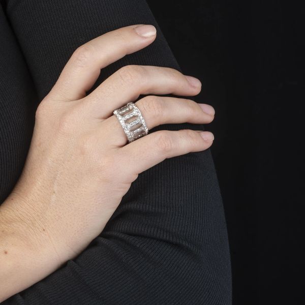 CARTIER ANELLO ANTHALIA CON DIAMANTI