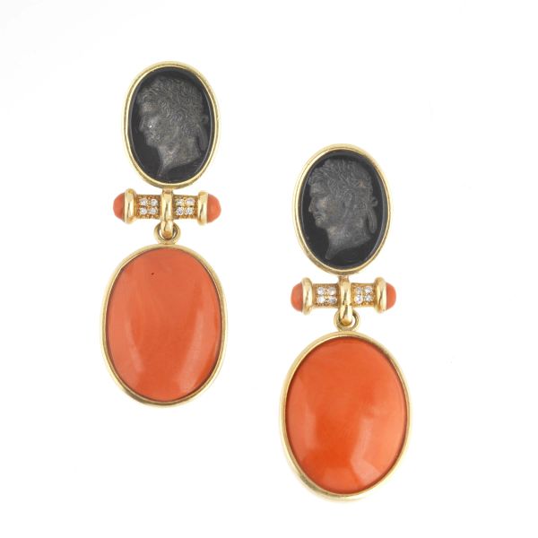 ONYX AND CORAL DROP EARRINGS IN 18KT YELLOW GOLD