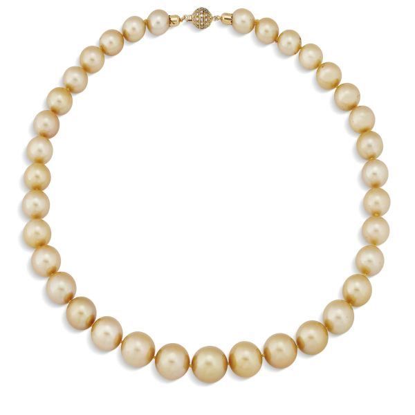 



GOLD PEARL NECKLACE IN 18KT YELLOW GOLD