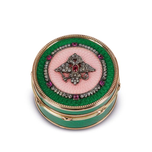 A RUSSIAN BONBONNIÈRE, EARLY 20TH CENTURY