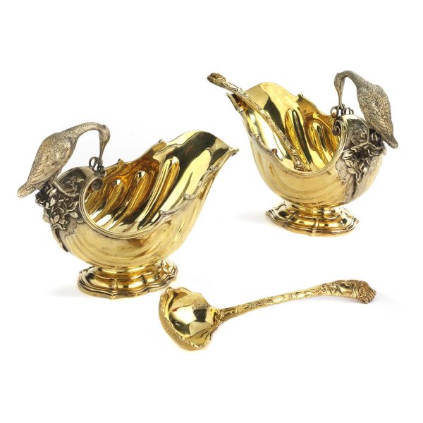 PAIR OF SILVER GILT GRAVY BOATS WITH SPOON, LONDON, 1965, MARK OF ARGENTIERE C J VANDER LTD