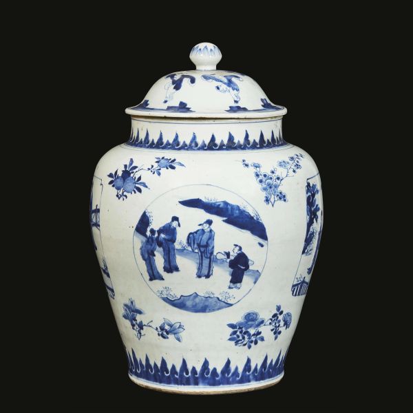 A VASE WITH COVER, CHINA, QING DYNASTY, 17TH-18TH CENTURIES