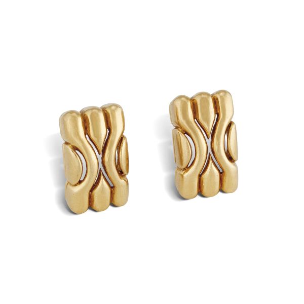 



BOUCHERON CLIP EARRINGS IN 18KT YELLOW GOLD