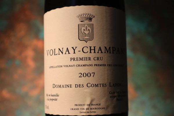 



Volnay Champans Domaine des Comtes Lafon 2007