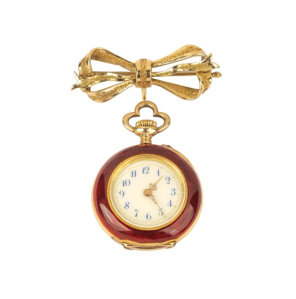 



SMALL POCKET WATCH IN YELLOW GOLD WITH A RIBBON&nbsp; BROOCH