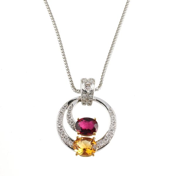 



MASSONI NECKLACE IN 18KT WHITE GOLD WITH A PENDANT 