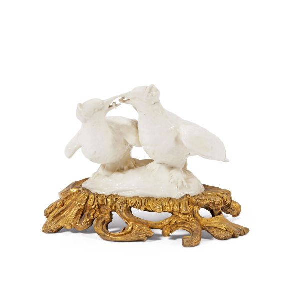 TWO DOVES, CHINA, 19TH CENTURY