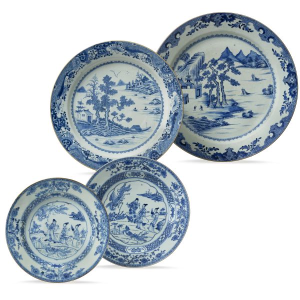 



A SET OF FOUR BLUE AND WHITE PORCELAIN PLATES, CHINA, QING DYNASTY, SEC. 18TH CENTURY