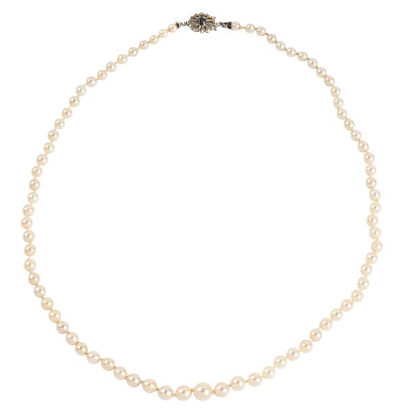 COLLANA DI PERLE CON ZAFFIRO