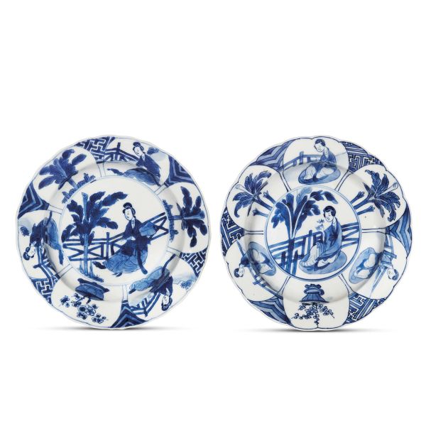 A PAIR OF SMALL BOWLS, MING DYNASTY, KANGXI PERIOD, 1700-1710