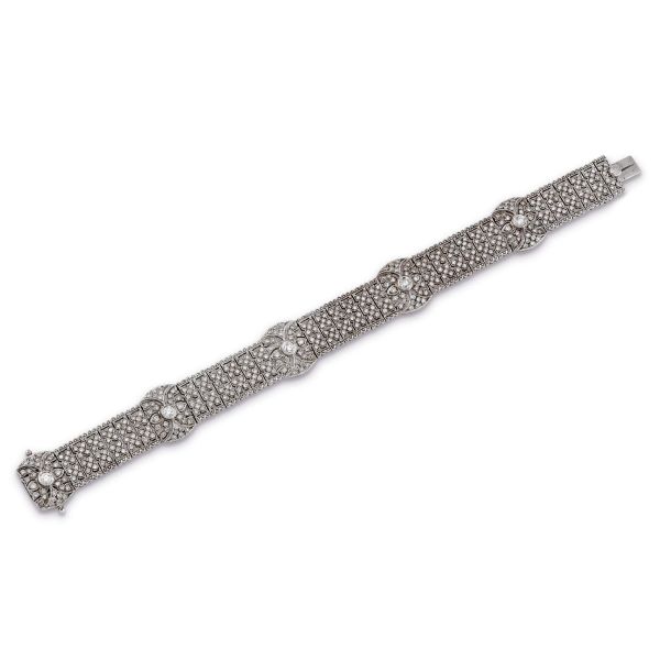 



BRACCIALE CON DIAMANTI