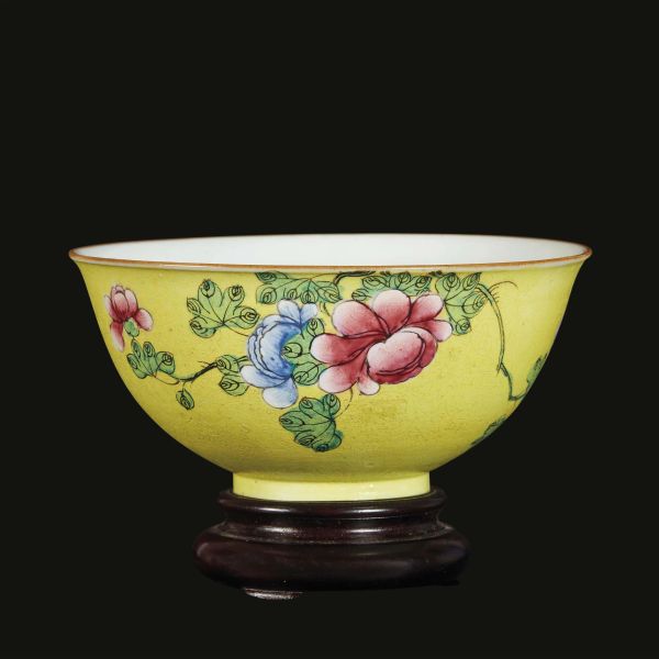 A BOWL, CHINA, QING DYNASTY, 18TH-19TH CENTURIES