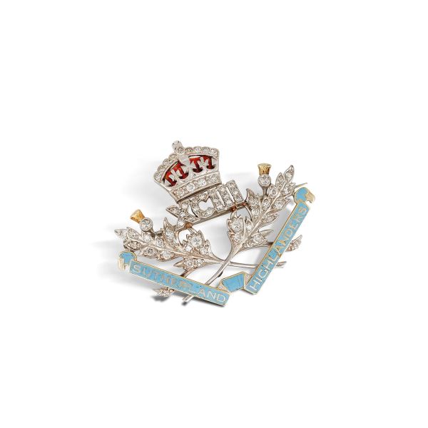 



REGIMENTAL BROOCH IN PLATINUM AND 14KT YELLOW GOLD