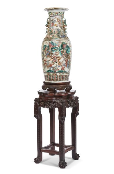 A VASE, CHINA, QING DYNASTY, 19TH CENTURY