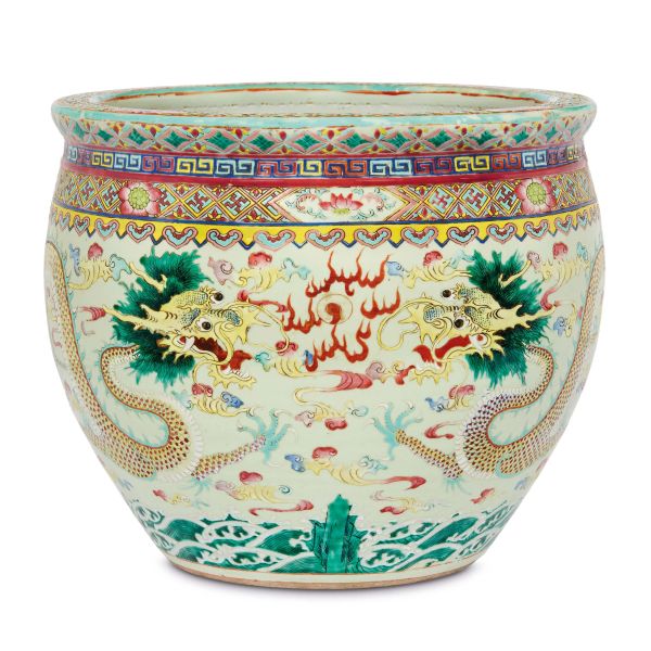 



CACHEPOT IN PORCELLANA, CINA, DINASTIA QING, FINE SEC. XIX