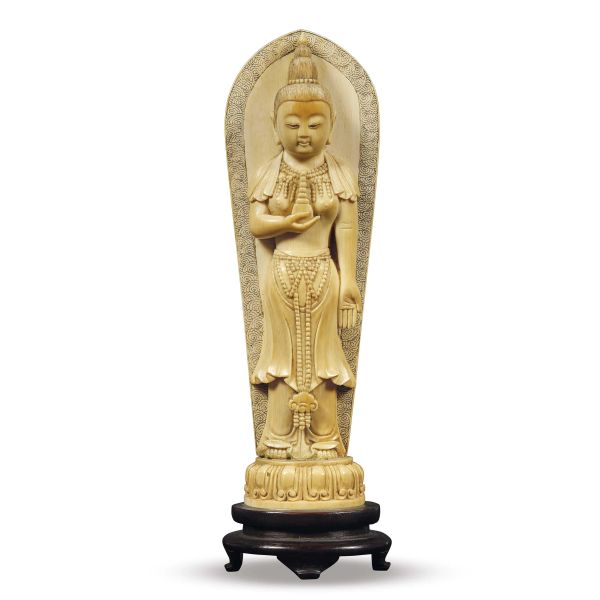 AN IVORY CARVING, CHINA, QING DYNASTY, 19TH CENTURY