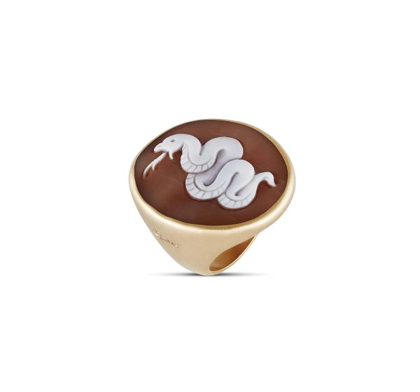 POMELLATO BIG CAMEO RING IN 18KT YELLOW GOLD