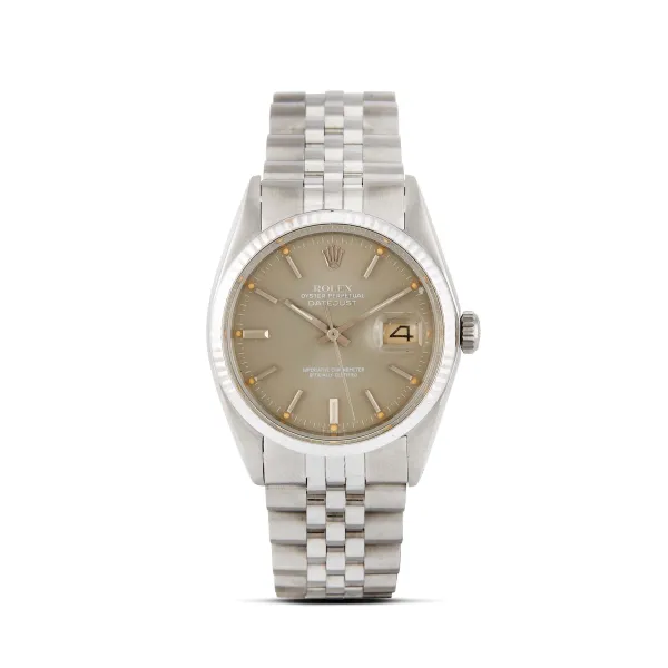 Rolex - 



ROLEX DATEJUST REF. 16013 N. 52676XX ANNO 1977