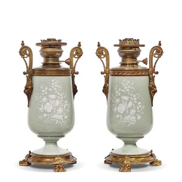 A PAIR OF FRENCH VASES, LATE 19TH CENTURY
