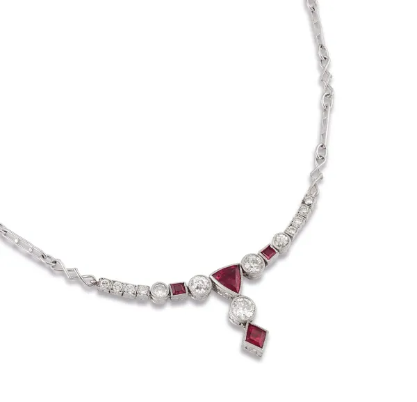 



COLLANA CON RUBINI E DIAMANTI