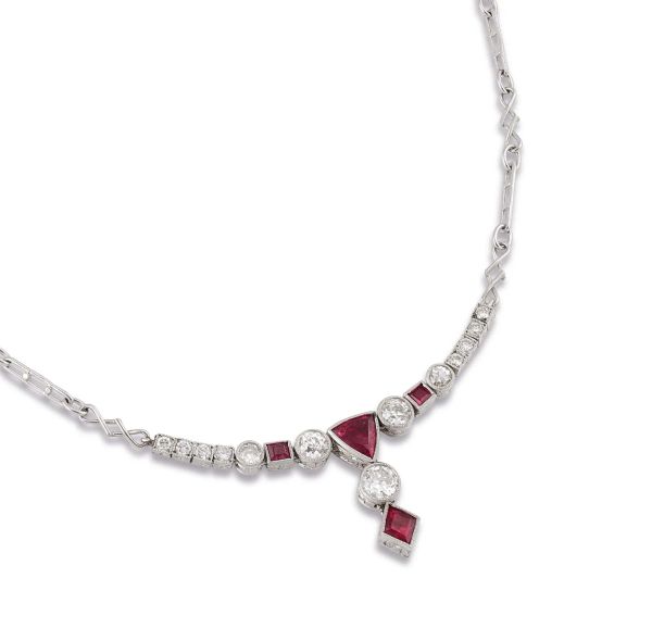 



RUBY AND DIAMOND NECKLACE IN 18KT WHITE GOLD
