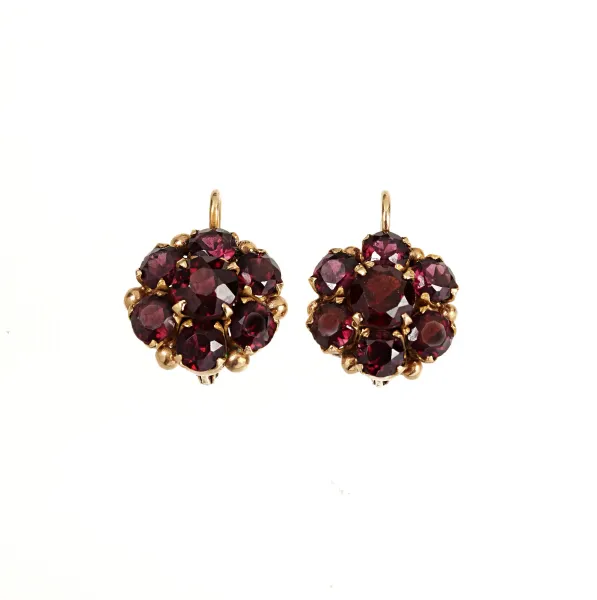 



GARNETS EARINGS IN 18KT YELLOW GOLD