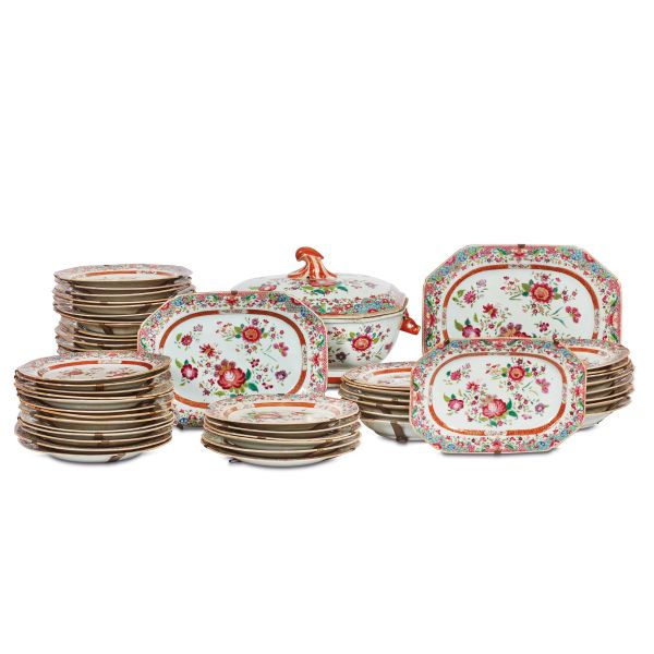 SERIVIZIO DA TAVOLA, CINA, DINASTINA QING, PERIODO QIANLONG, 1750 CIRCA