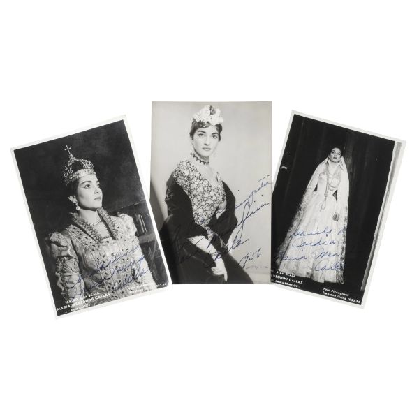 



Gruppo di fotografie in costumi di scena