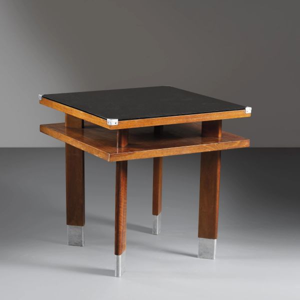 



WOODEN TABLE, BLACK GLASS TOP AND METAL DETAILS