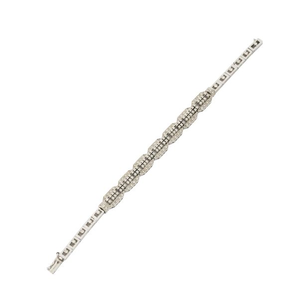 



DIAMOND BRACELET