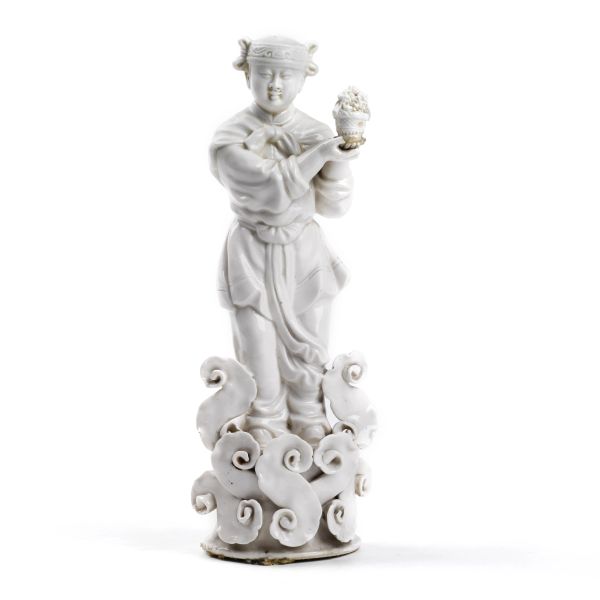 A STATUE, CINA, QING DYNASTY, 20TH CENTURY