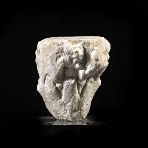 CAPITELLO MINIATURISTICO